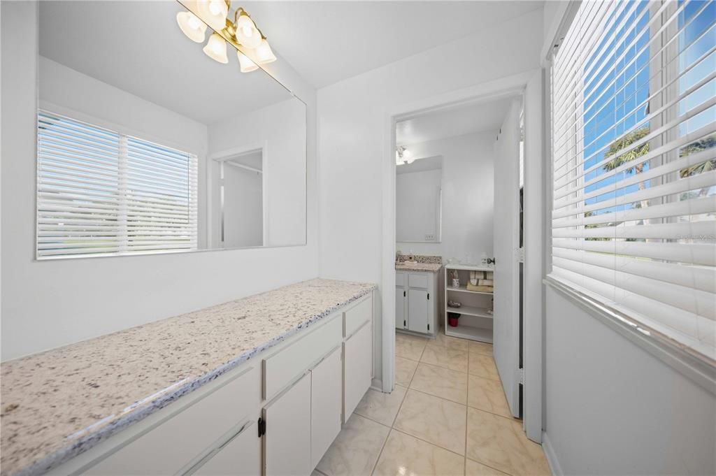 For Sale: $225,000 (2 beds, 2 baths, 1432 Square Feet)
