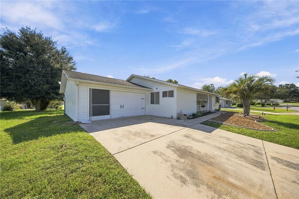 For Sale: $225,000 (2 beds, 2 baths, 1432 Square Feet)