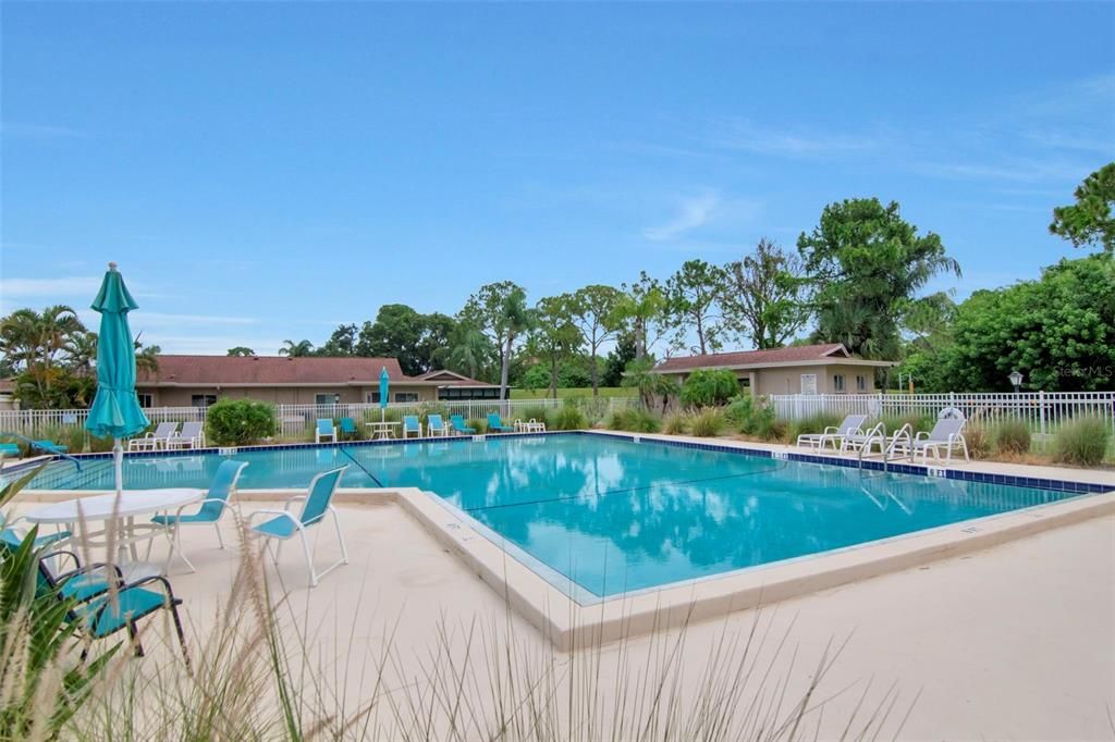 For Sale: $285,000 (2 beds, 2 baths, 1030 Square Feet)