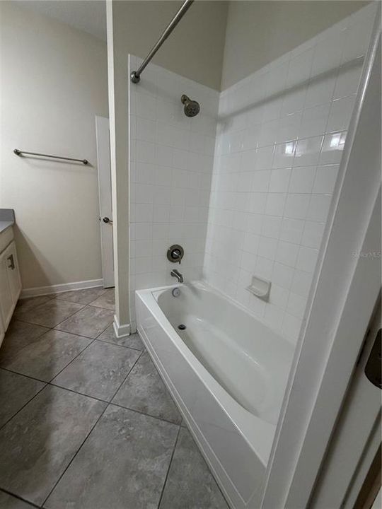 В аренду: $3,000 (4 спален, 2 ванн, 2375 Квадратных фут)