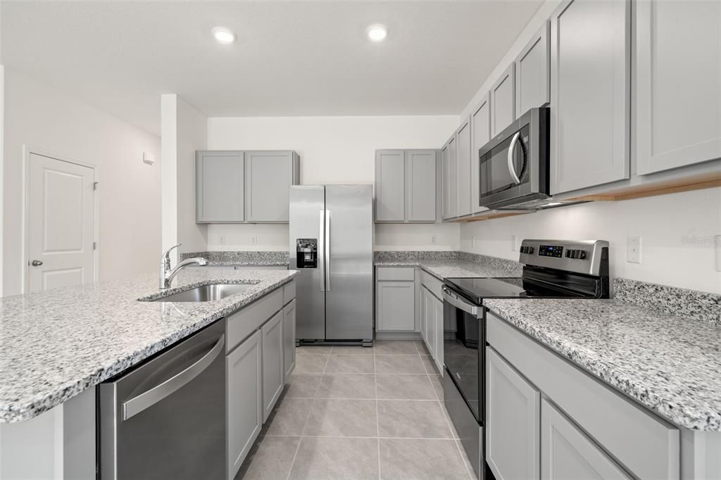 For Sale: $280,000 (3 beds, 2 baths, 1758 Square Feet)