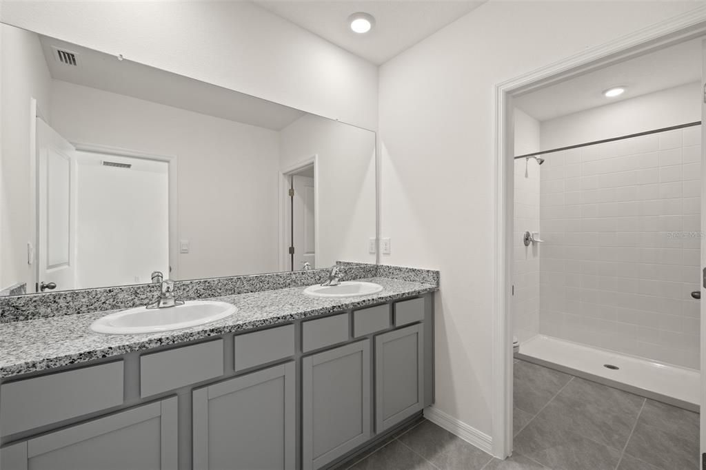 For Sale: $280,000 (3 beds, 2 baths, 1758 Square Feet)