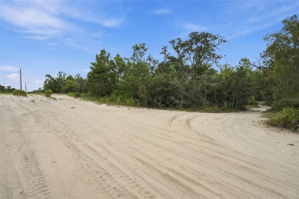 待售: $1,500,000 (36.60 acres)