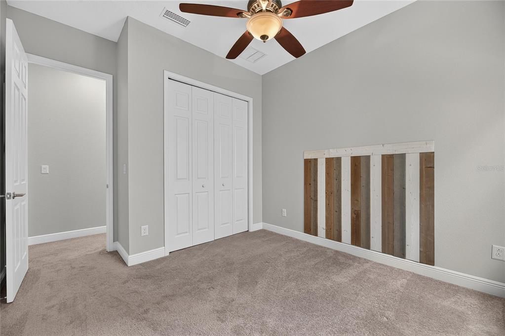 For Sale: $569,000 (4 beds, 2 baths, 2543 Square Feet)