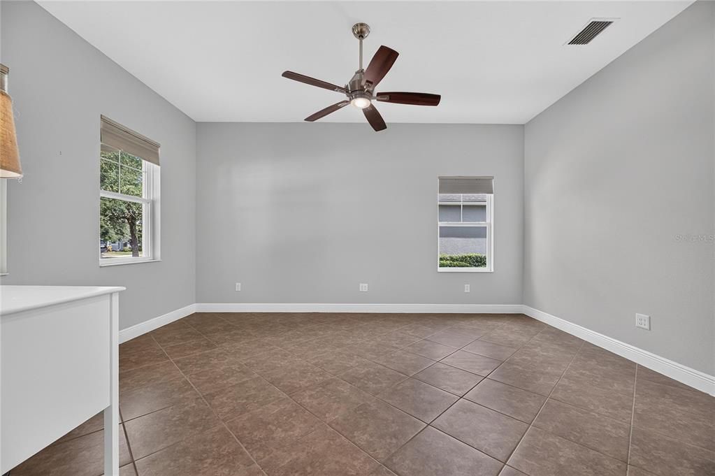 For Sale: $569,000 (4 beds, 2 baths, 2543 Square Feet)