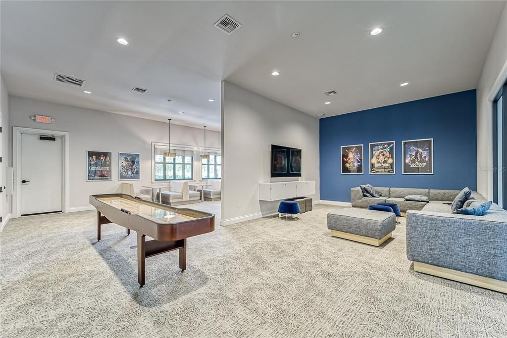 For Sale: $569,000 (4 beds, 2 baths, 2543 Square Feet)