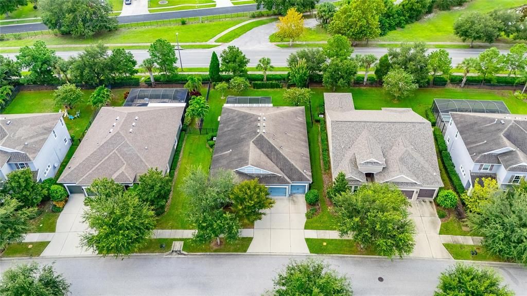 For Sale: $569,000 (4 beds, 2 baths, 2543 Square Feet)