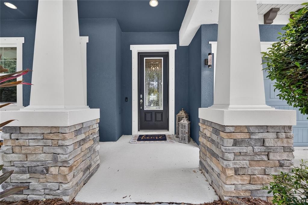 For Sale: $569,000 (4 beds, 2 baths, 2543 Square Feet)
