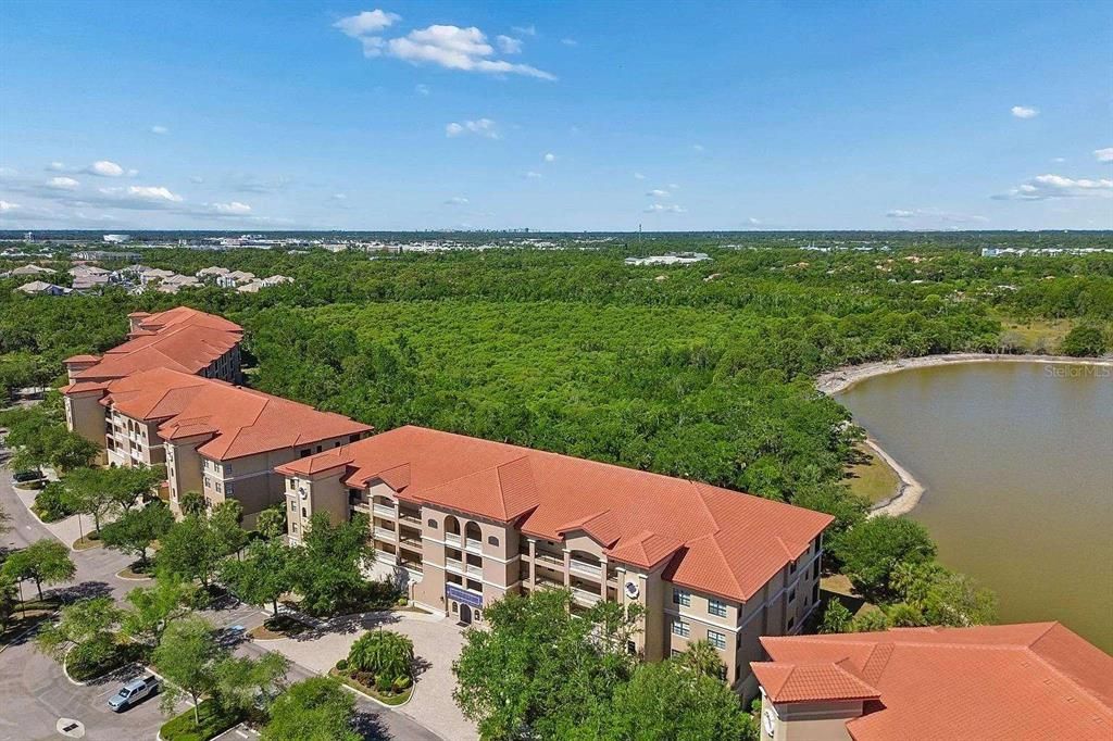 For Sale: $389,900 (2 beds, 2 baths, 1762 Square Feet)