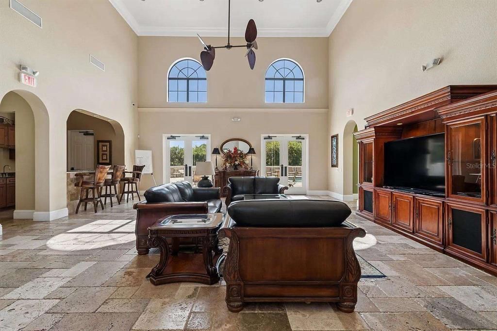 For Sale: $389,900 (2 beds, 2 baths, 1762 Square Feet)