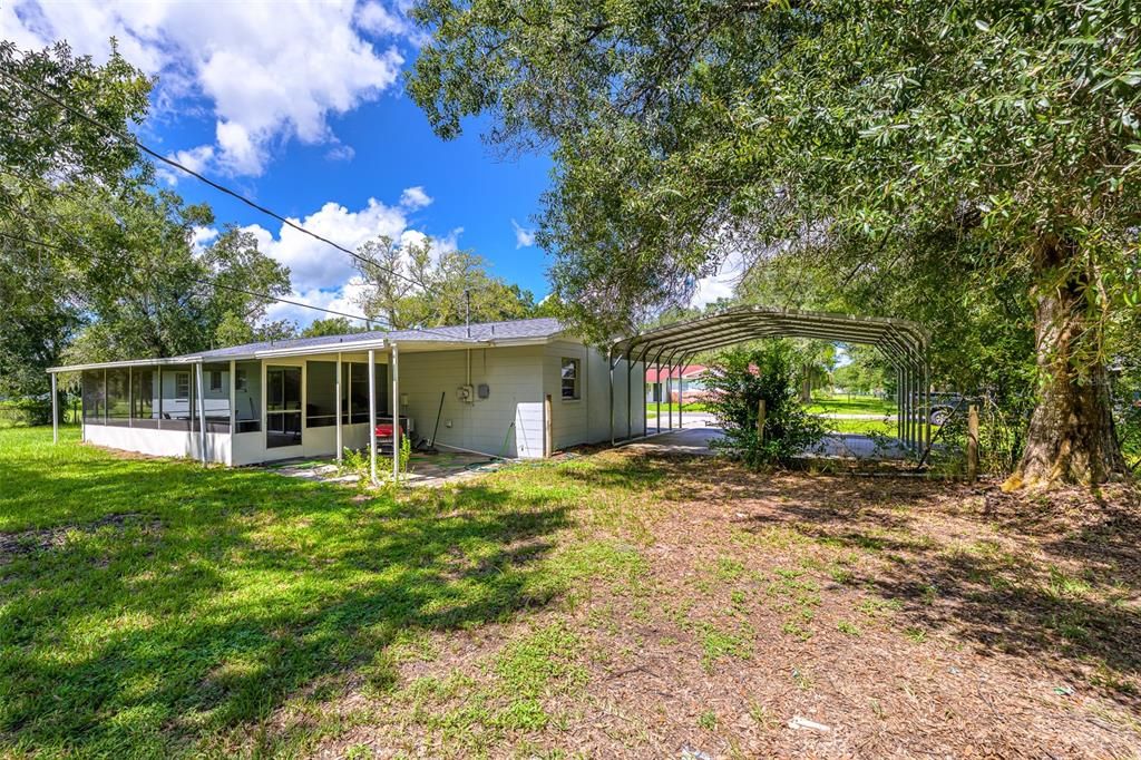 For Sale: $325,000 (3 beds, 2 baths, 1208 Square Feet)