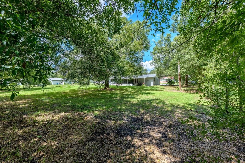 For Sale: $325,000 (3 beds, 2 baths, 1208 Square Feet)