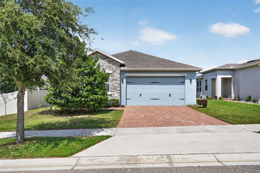 Active With Contract: $459,900 (3 beds, 2 baths, 1937 Square Feet)