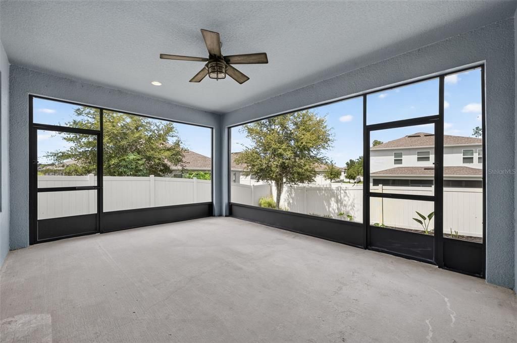 Active With Contract: $459,900 (3 beds, 2 baths, 1937 Square Feet)
