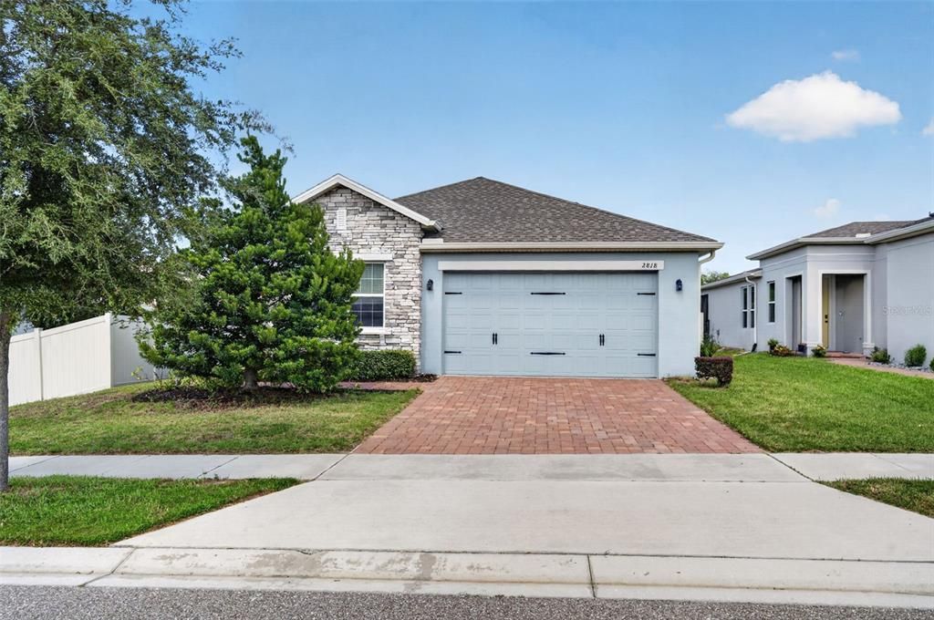 Active With Contract: $459,900 (3 beds, 2 baths, 1937 Square Feet)