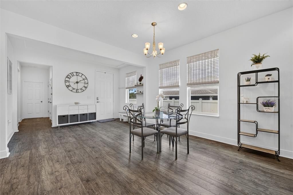 Active With Contract: $459,900 (3 beds, 2 baths, 1937 Square Feet)