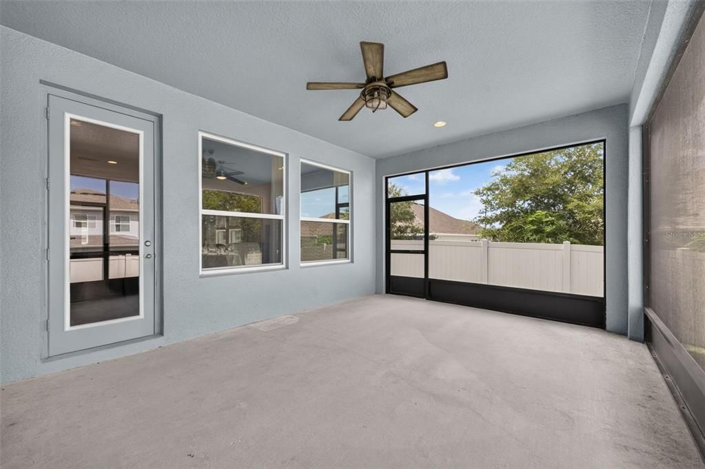 Active With Contract: $459,900 (3 beds, 2 baths, 1937 Square Feet)