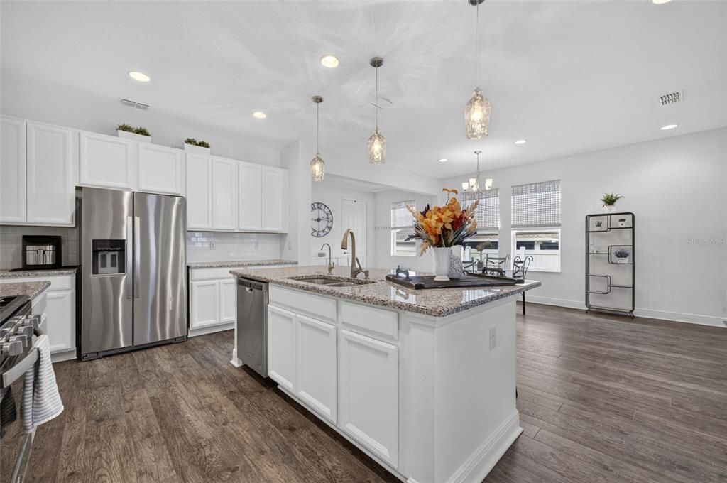 Active With Contract: $459,900 (3 beds, 2 baths, 1937 Square Feet)