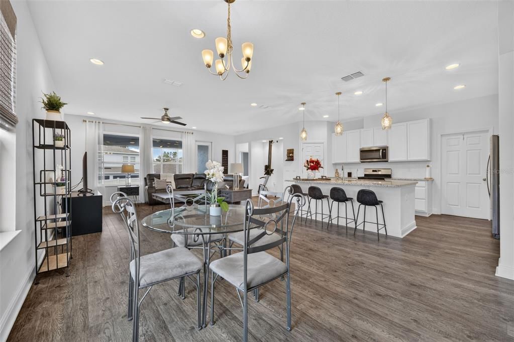 Active With Contract: $459,900 (3 beds, 2 baths, 1937 Square Feet)