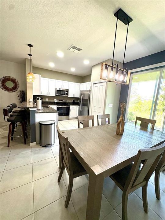 For Rent: $1,850 (3 beds, 2 baths, 1666 Square Feet)