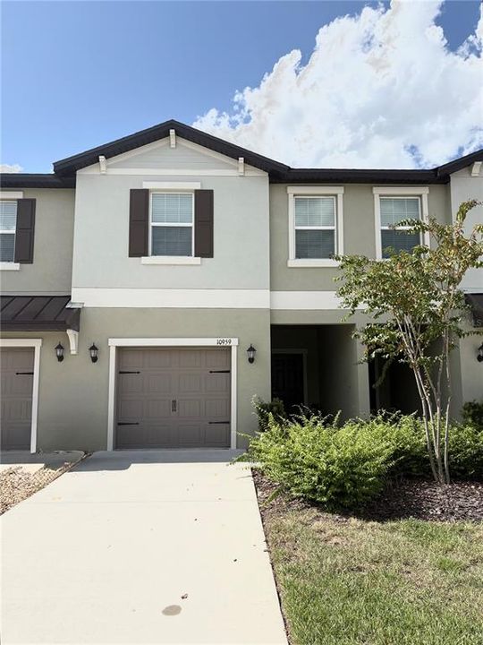For Rent: $1,850 (3 beds, 2 baths, 1666 Square Feet)
