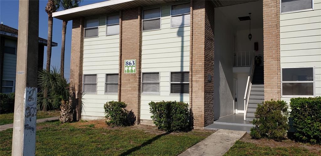 For Rent: $1,749 (3 beds, 2 baths, 893 Square Feet)