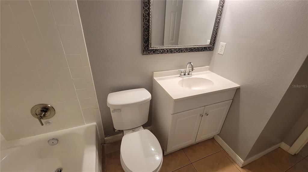 For Rent: $1,749 (3 beds, 2 baths, 893 Square Feet)