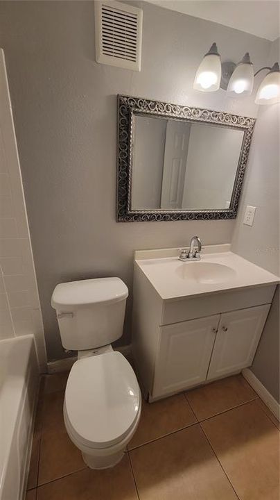 For Rent: $1,749 (3 beds, 2 baths, 893 Square Feet)
