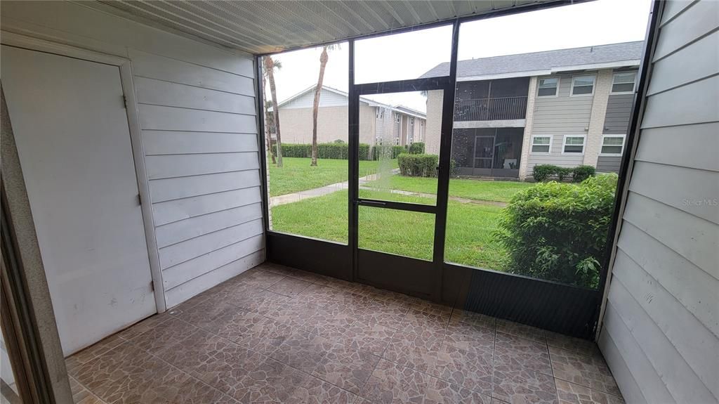 For Rent: $1,749 (3 beds, 2 baths, 893 Square Feet)