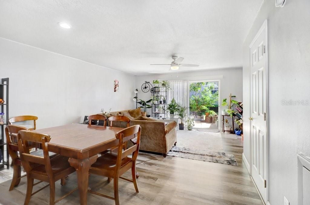 For Sale: $229,000 (3 beds, 2 baths, 1192 Square Feet)