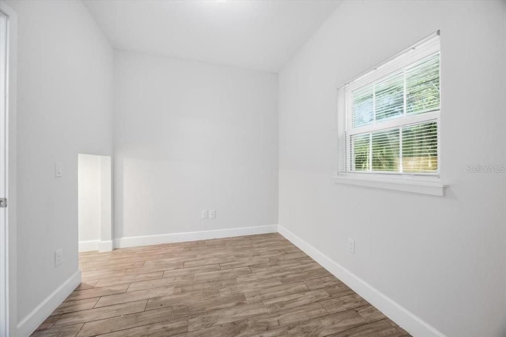 En Venta: $325,000 (4 camas, 2 baños, 1734 Pies cuadrados)