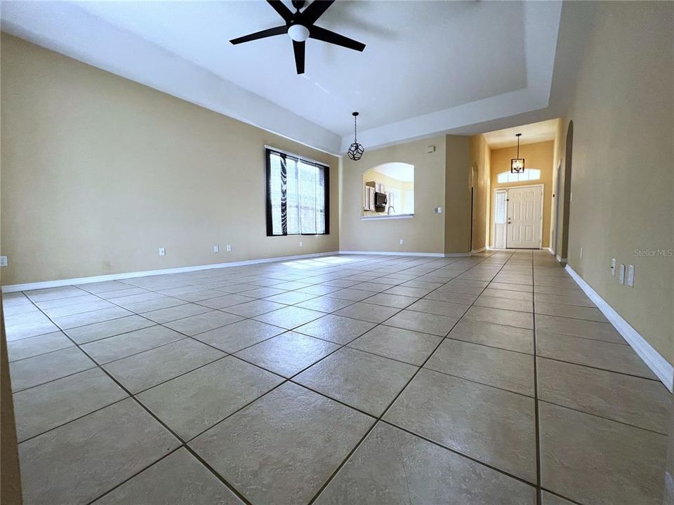 En Renta: $2,500 (3 camas, 2 baños, 1566 Pies cuadrados)