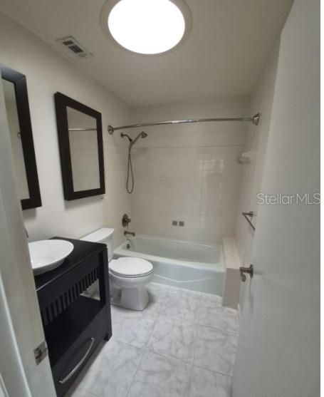 En Venta: $556,000 (3 camas, 2 baños, 1704 Pies cuadrados)