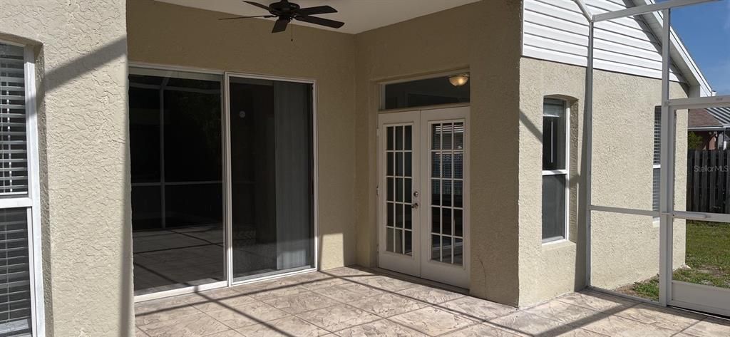 For Rent: $3,100 (4 beds, 2 baths, 2114 Square Feet)