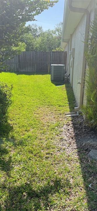 For Rent: $3,100 (4 beds, 2 baths, 2114 Square Feet)