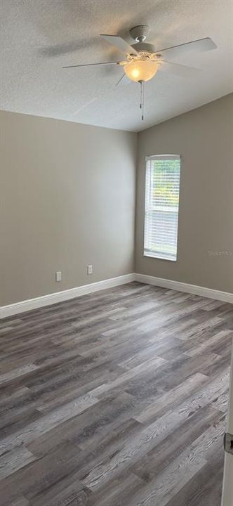 For Rent: $3,100 (4 beds, 2 baths, 2114 Square Feet)