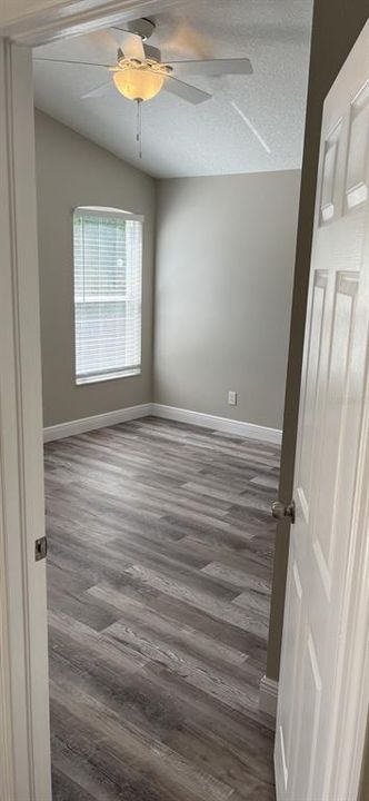 For Rent: $3,100 (4 beds, 2 baths, 2114 Square Feet)