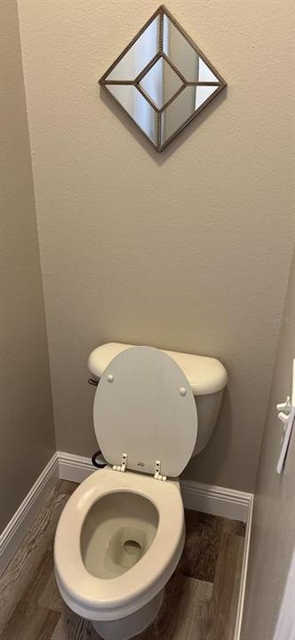 For Rent: $3,100 (4 beds, 2 baths, 2114 Square Feet)