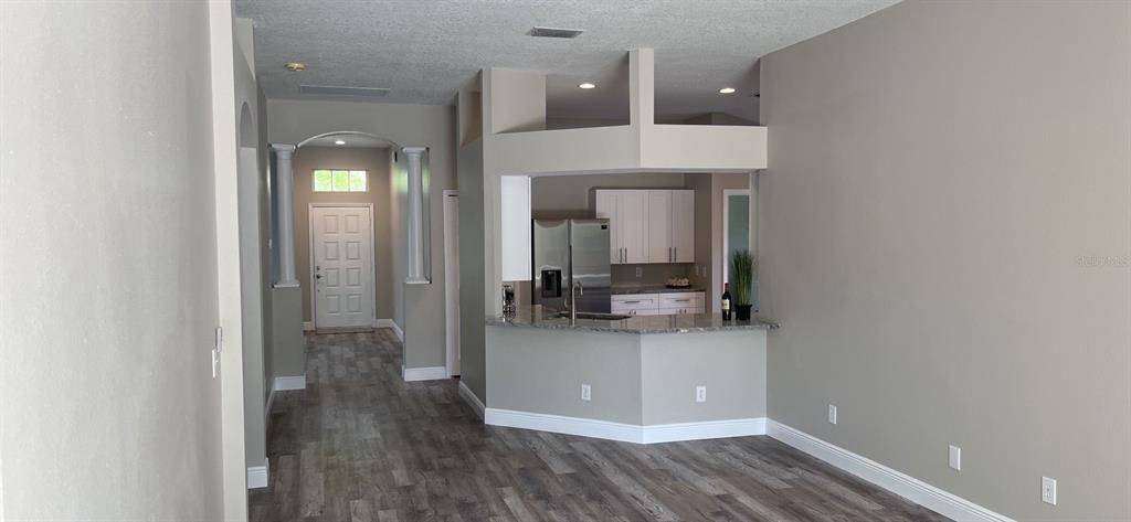 For Rent: $3,100 (4 beds, 2 baths, 2114 Square Feet)