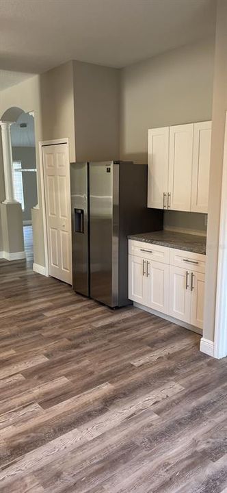 For Rent: $3,100 (4 beds, 2 baths, 2114 Square Feet)