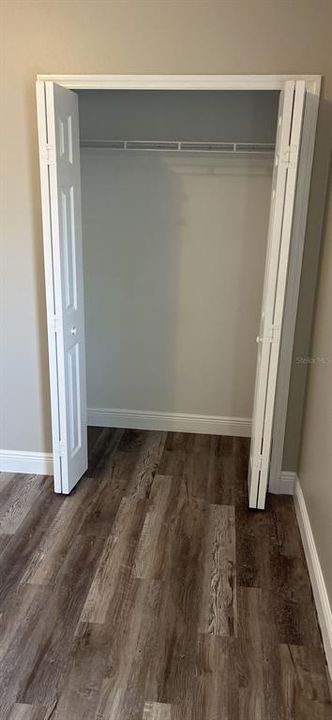 For Rent: $3,100 (4 beds, 2 baths, 2114 Square Feet)