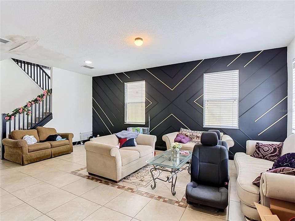 En Venta: $505,000 (4 camas, 2 baños, 3424 Pies cuadrados)