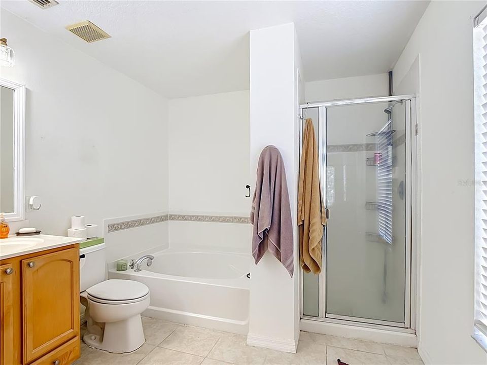 En Venta: $505,000 (4 camas, 2 baños, 3424 Pies cuadrados)