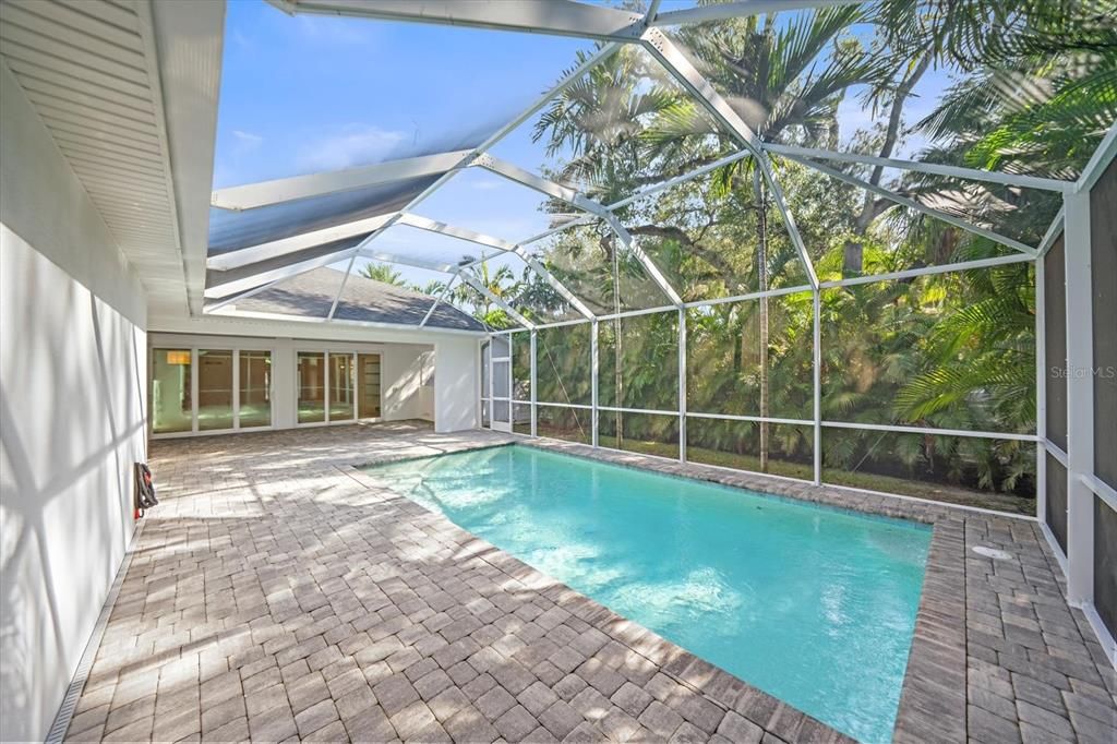 En Venta: $1,549,000 (3 camas, 2 baños, 2521 Pies cuadrados)