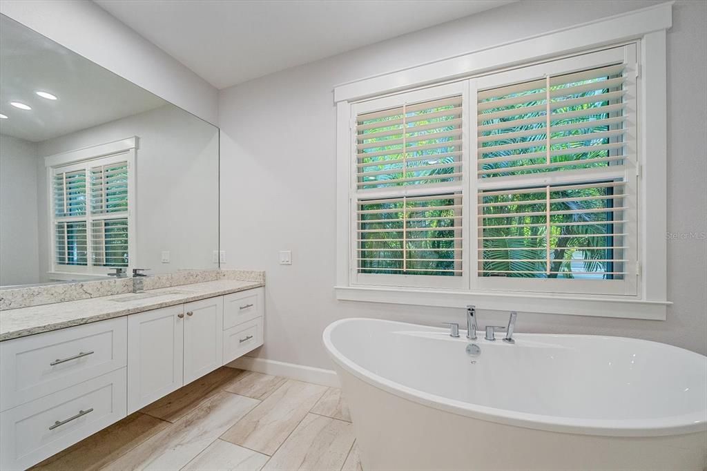En Venta: $1,549,000 (3 camas, 2 baños, 2521 Pies cuadrados)