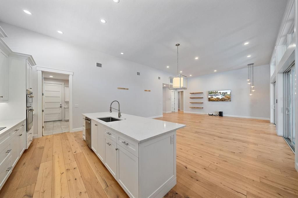 En Venta: $1,549,000 (3 camas, 2 baños, 2521 Pies cuadrados)