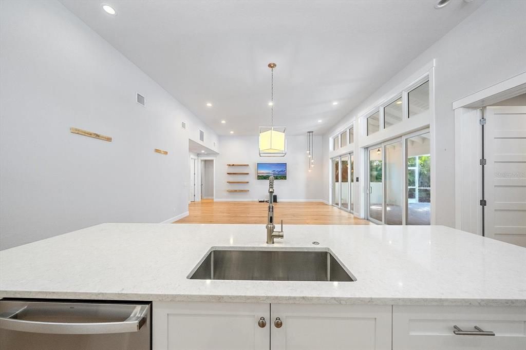 En Venta: $1,549,000 (3 camas, 2 baños, 2521 Pies cuadrados)
