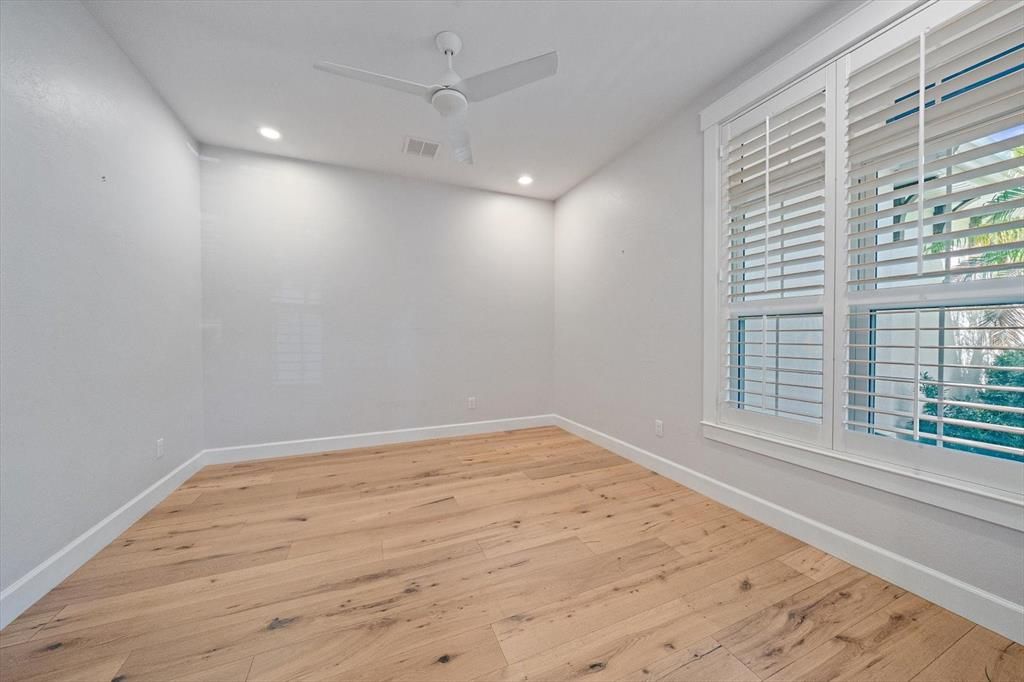 En Venta: $1,549,000 (3 camas, 2 baños, 2521 Pies cuadrados)