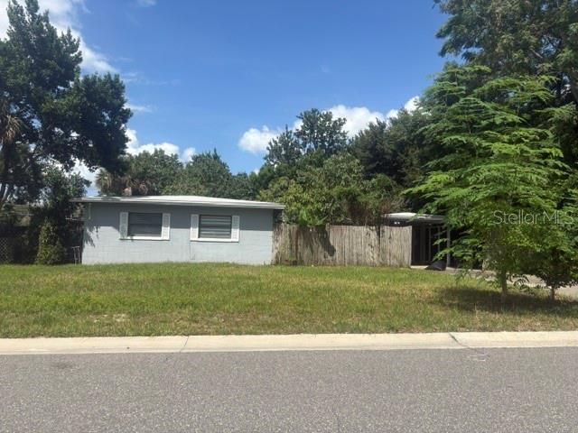 For Rent: $2,000 (3 beds, 2 baths, 1056 Square Feet)