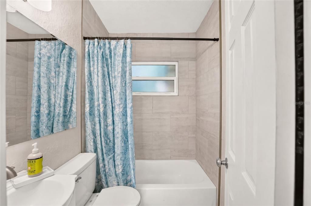 For Sale: $499,000 (4 beds, 2 baths, 1627 Square Feet)